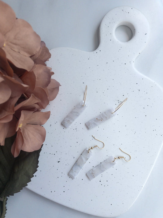 White & Gold Marble | Vertical Rectangles