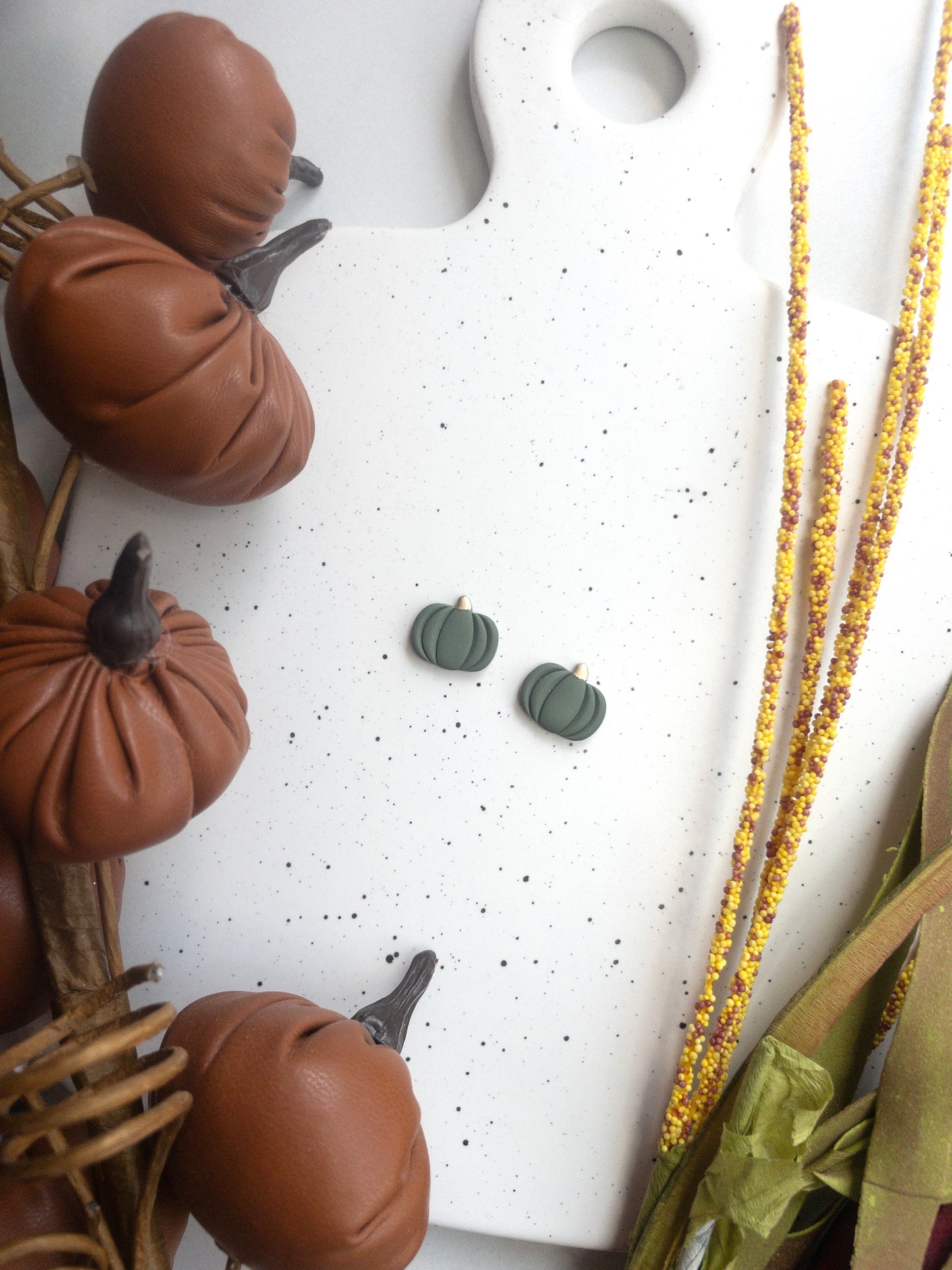 Studs | Fall Pumpkins