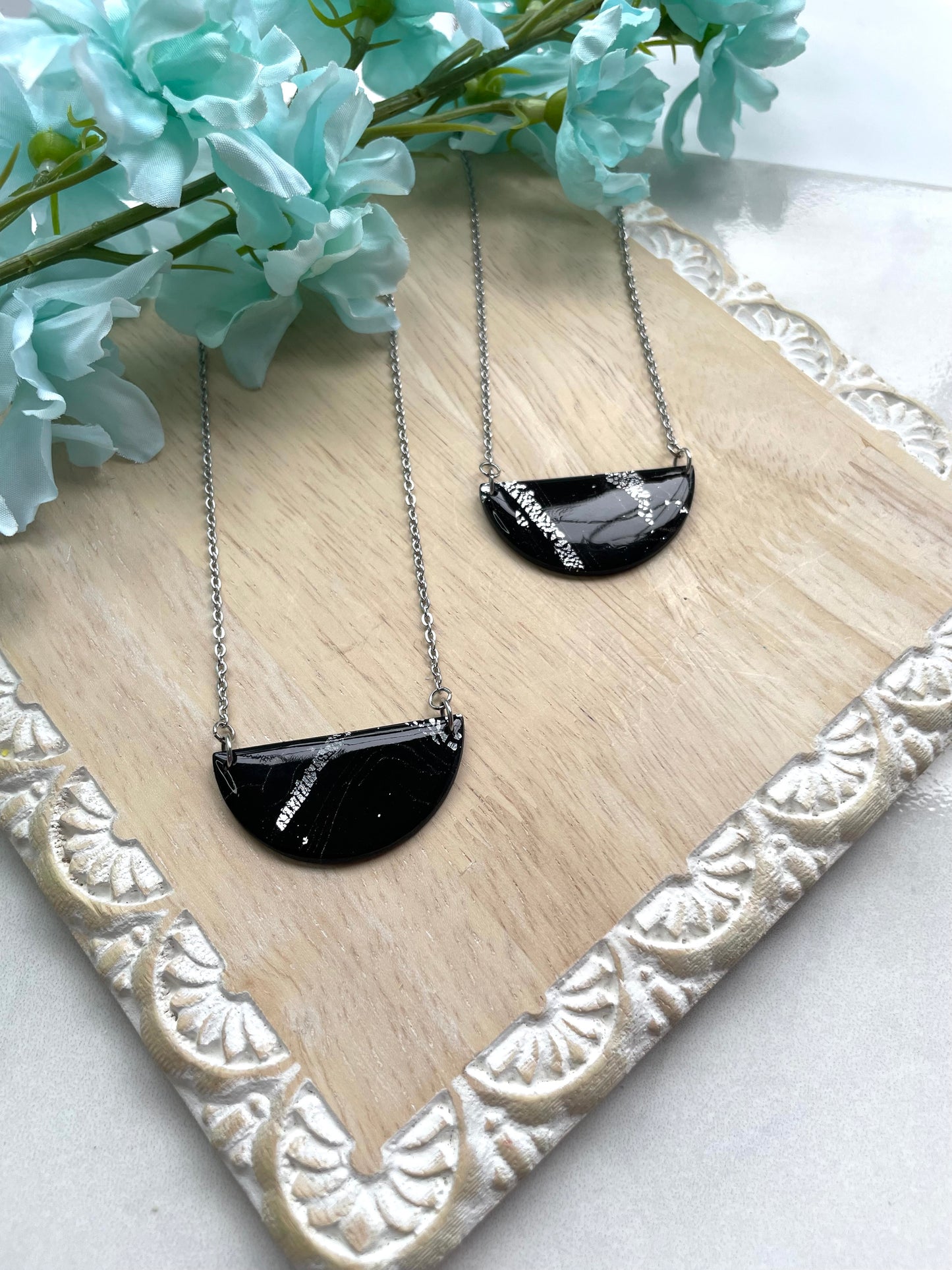 Black & Silver | Semi-circle