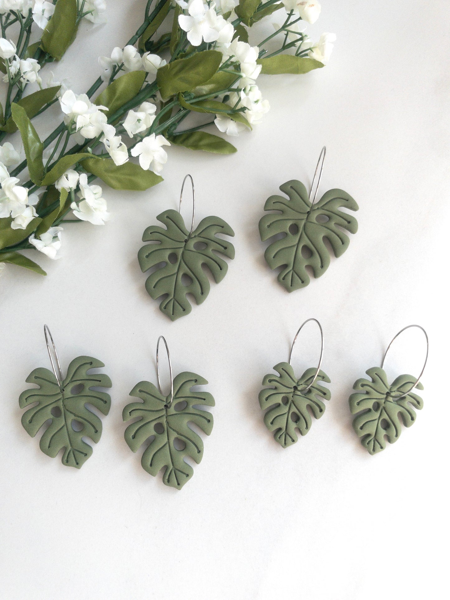 Monstera Deliciosa | Hoops (3 sizes)
