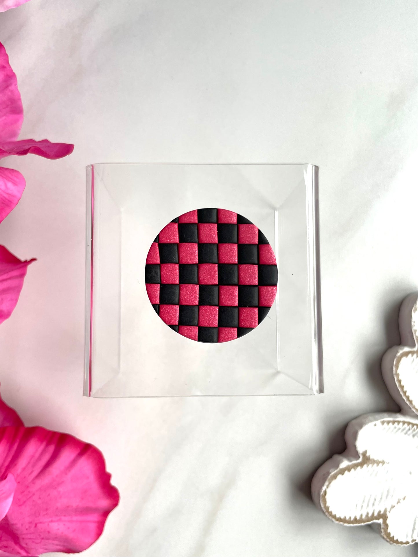 Pop-up Phone Grip | Black/Pink Checkerboard